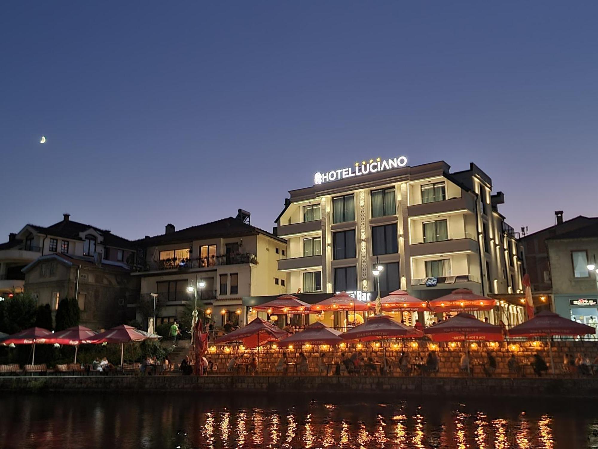 Hotel Luciano Струга Екстериор снимка